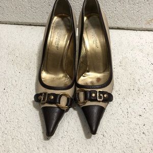 Dolce & Gabbana vintage Beige/Brown Canvas And Leather Logo Cap Toe Pump .